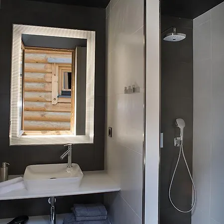 4youlodge Couette-café Les Angles (Pyrenees-Orientales)